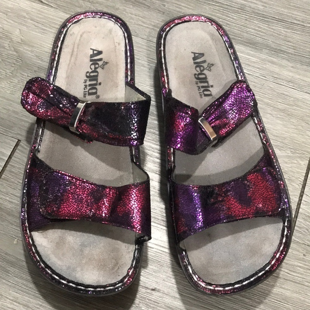 ALEGRIA KARMEN METALLIC FUN Two‎ Strap Sandals
